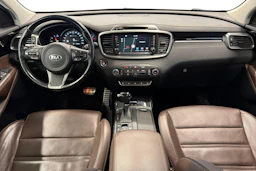 musta Kia Sorento 2015 kuva 9.