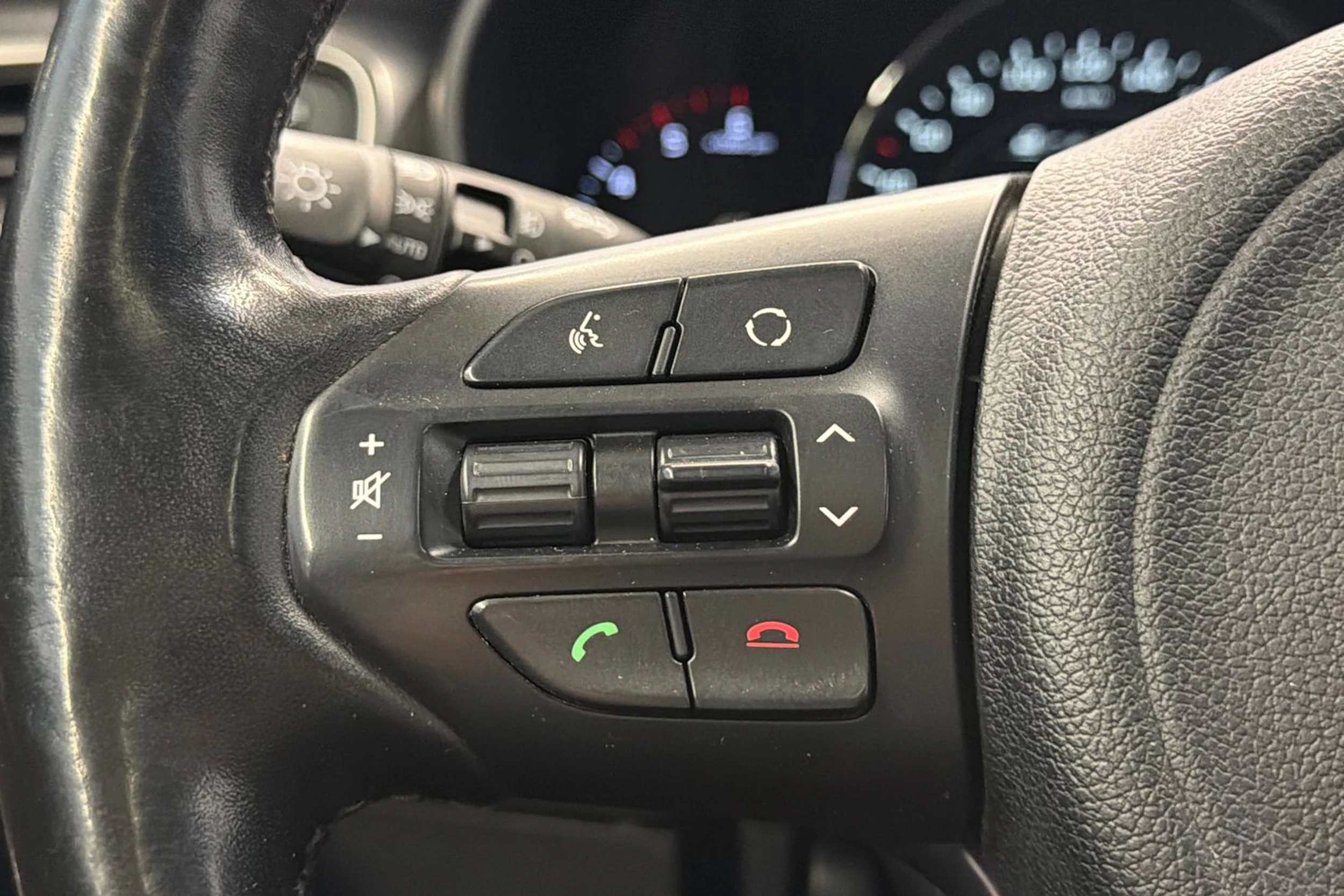 musta Kia Sorento 2015 kuva 23.