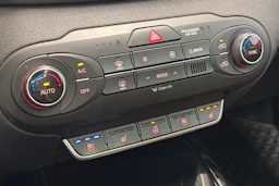 musta Kia Sorento 2015 kuva 28.