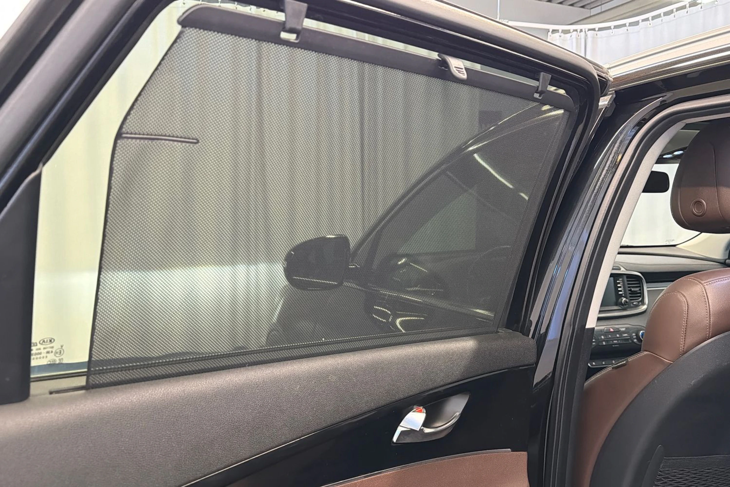 musta Kia Sorento 2015 kuva 32.