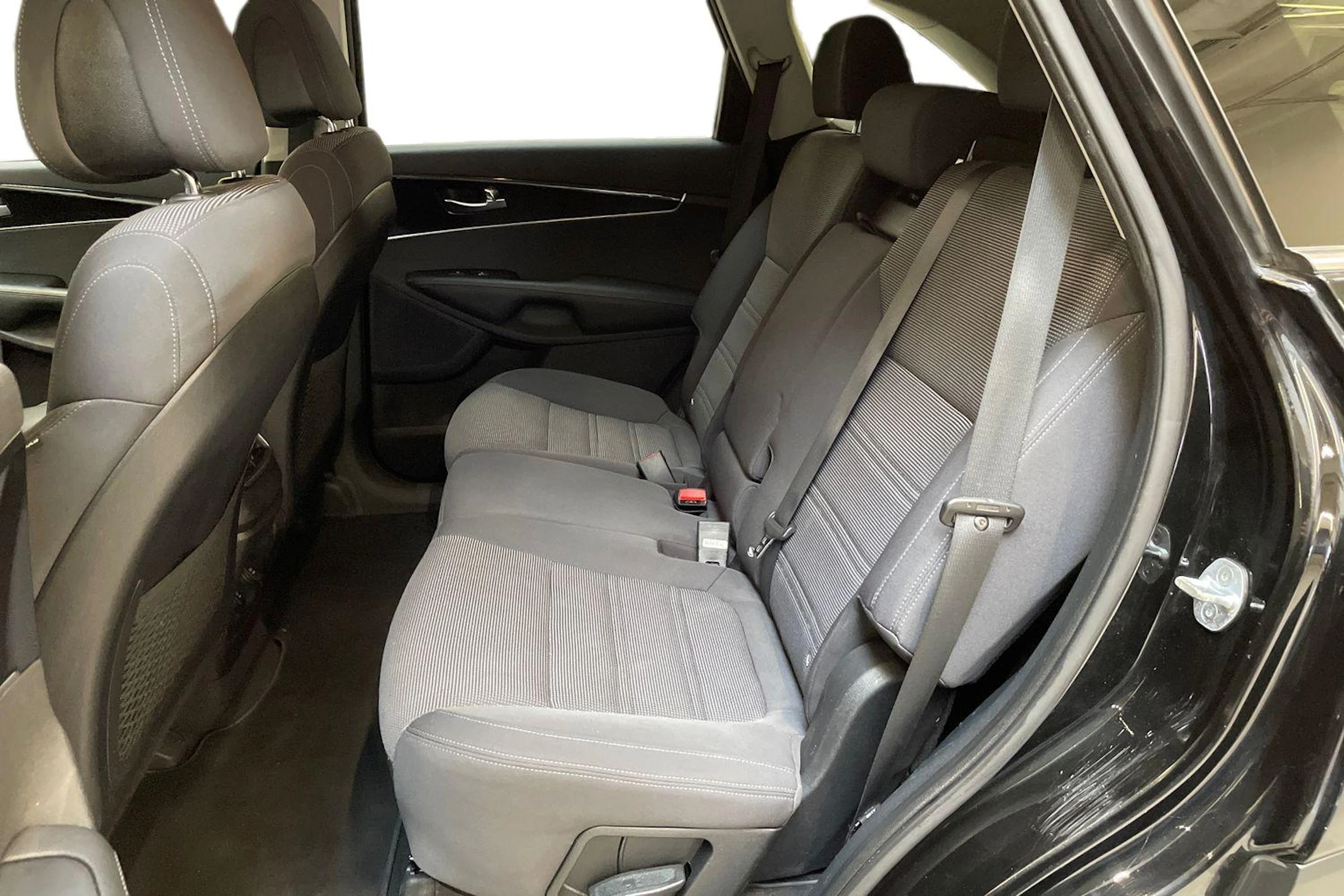 musta Kia Sorento 2016 kuva 8.