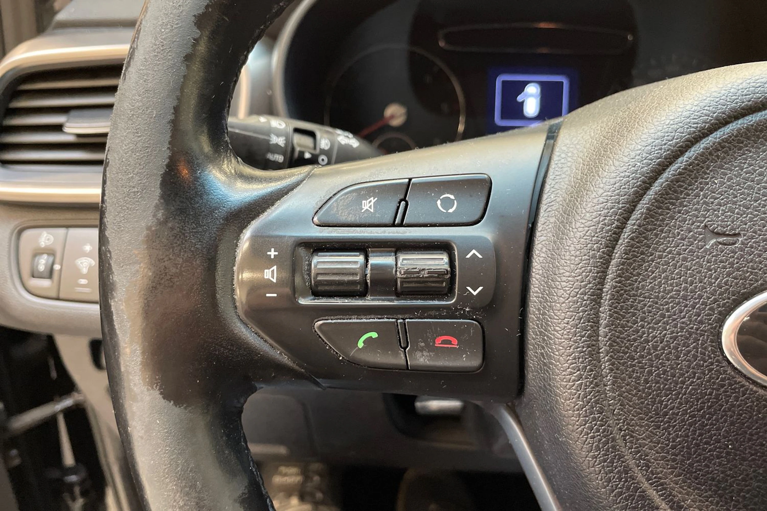 musta Kia Sorento 2016 kuva 14.