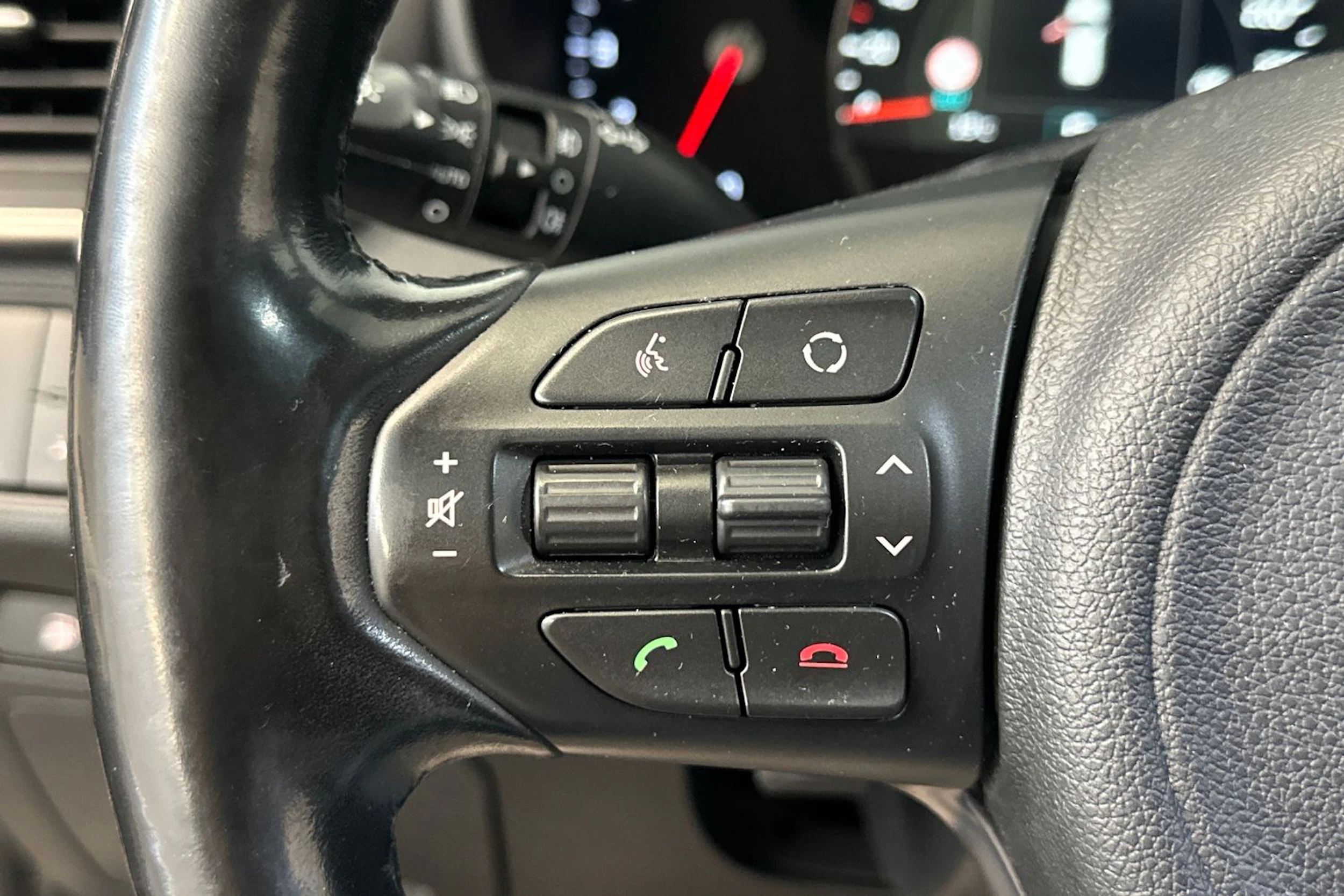 valkoinen Kia Sorento 2017 kuva 18.