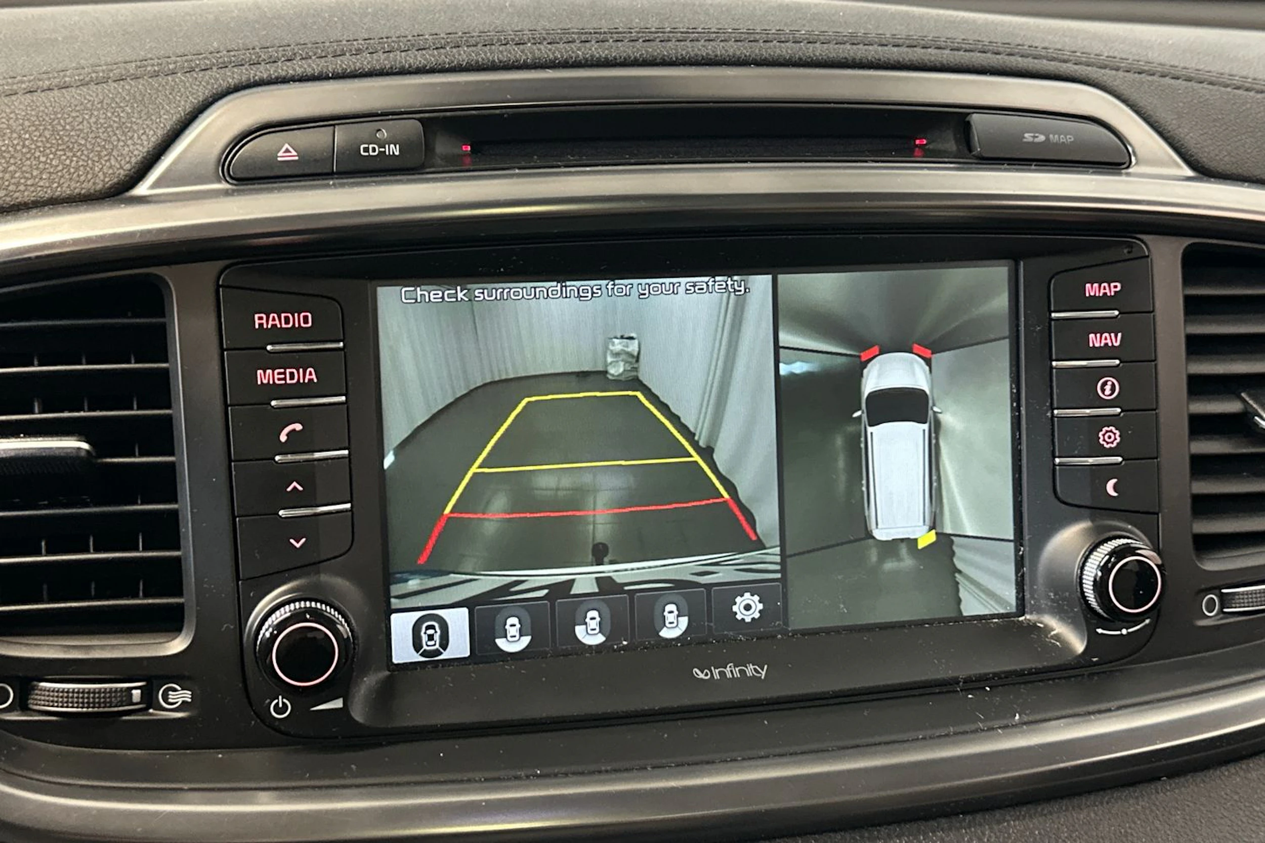 valkoinen Kia Sorento 2017 kuva 23.