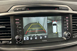 valkoinen Kia Sorento 2017 kuva 23.
