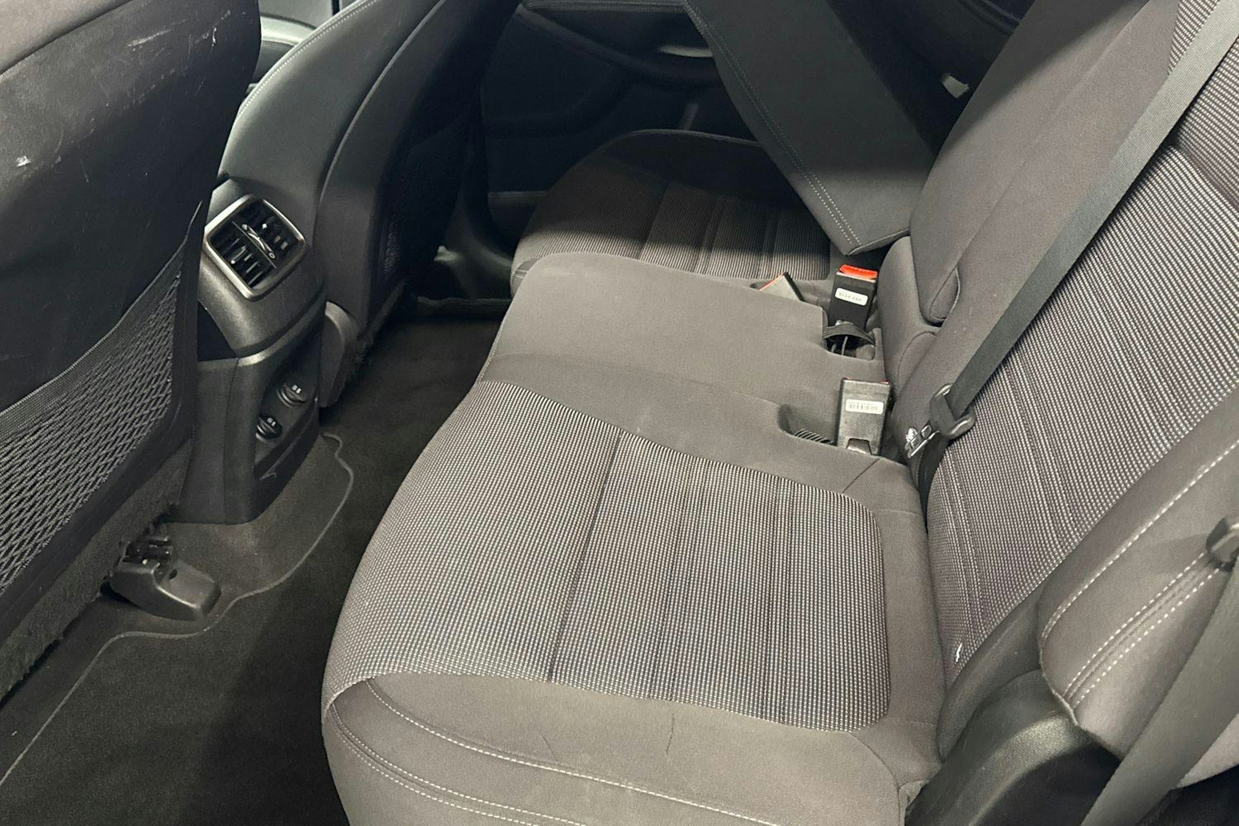 valkoinen Kia Sorento 2017 kuva 10.