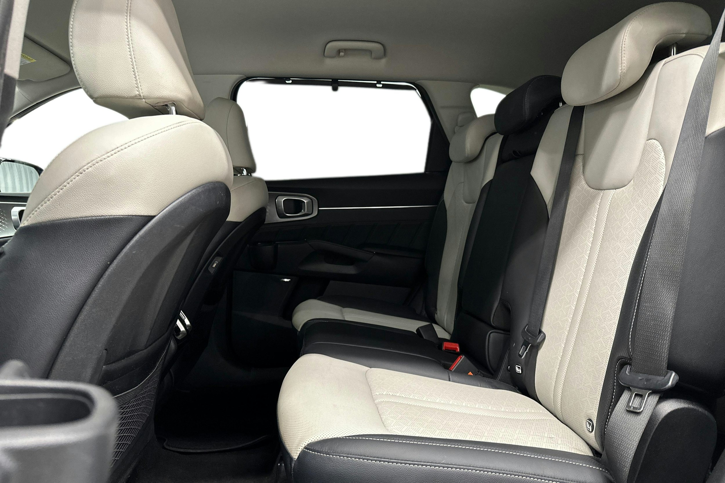 sininen Kia Sorento 2021 kuva 10.