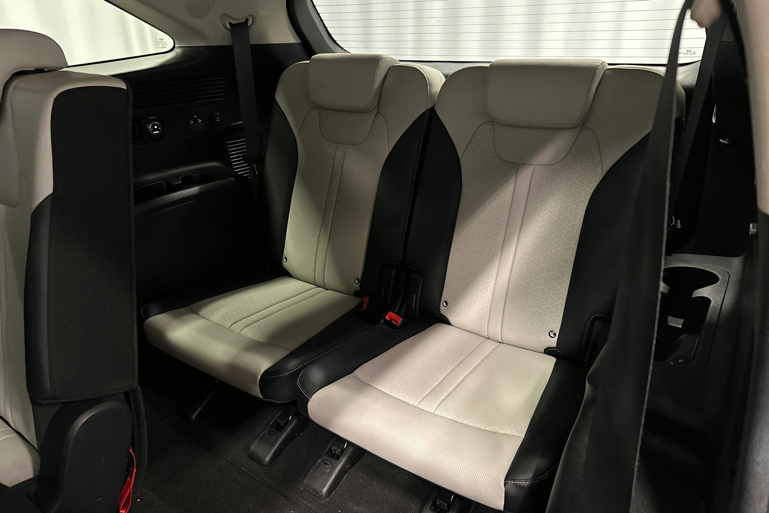 sininen Kia Sorento 2021 kuva 32.