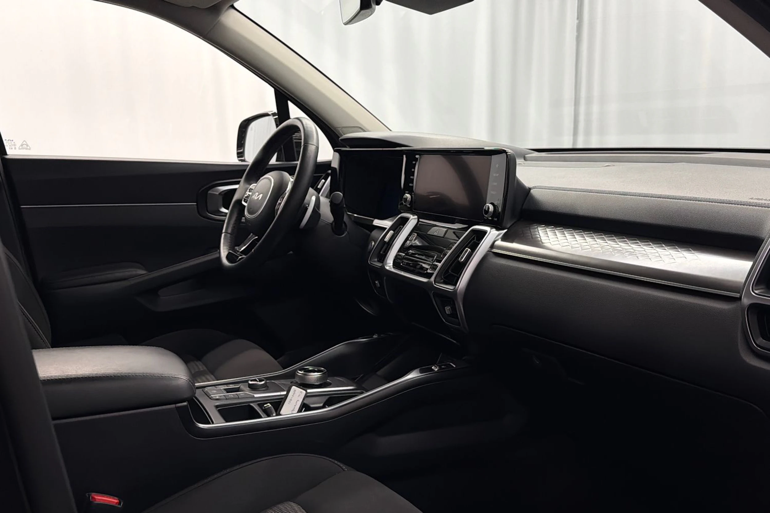 Ruskea (beige) Kia Sorento 2023 kuva 16.