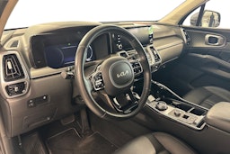 harmaa Kia Sorento 2023 kuva 3.