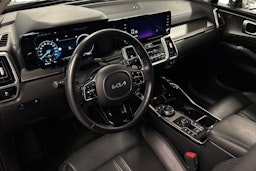 harmaa Kia Sorento 2023 kuva 7.