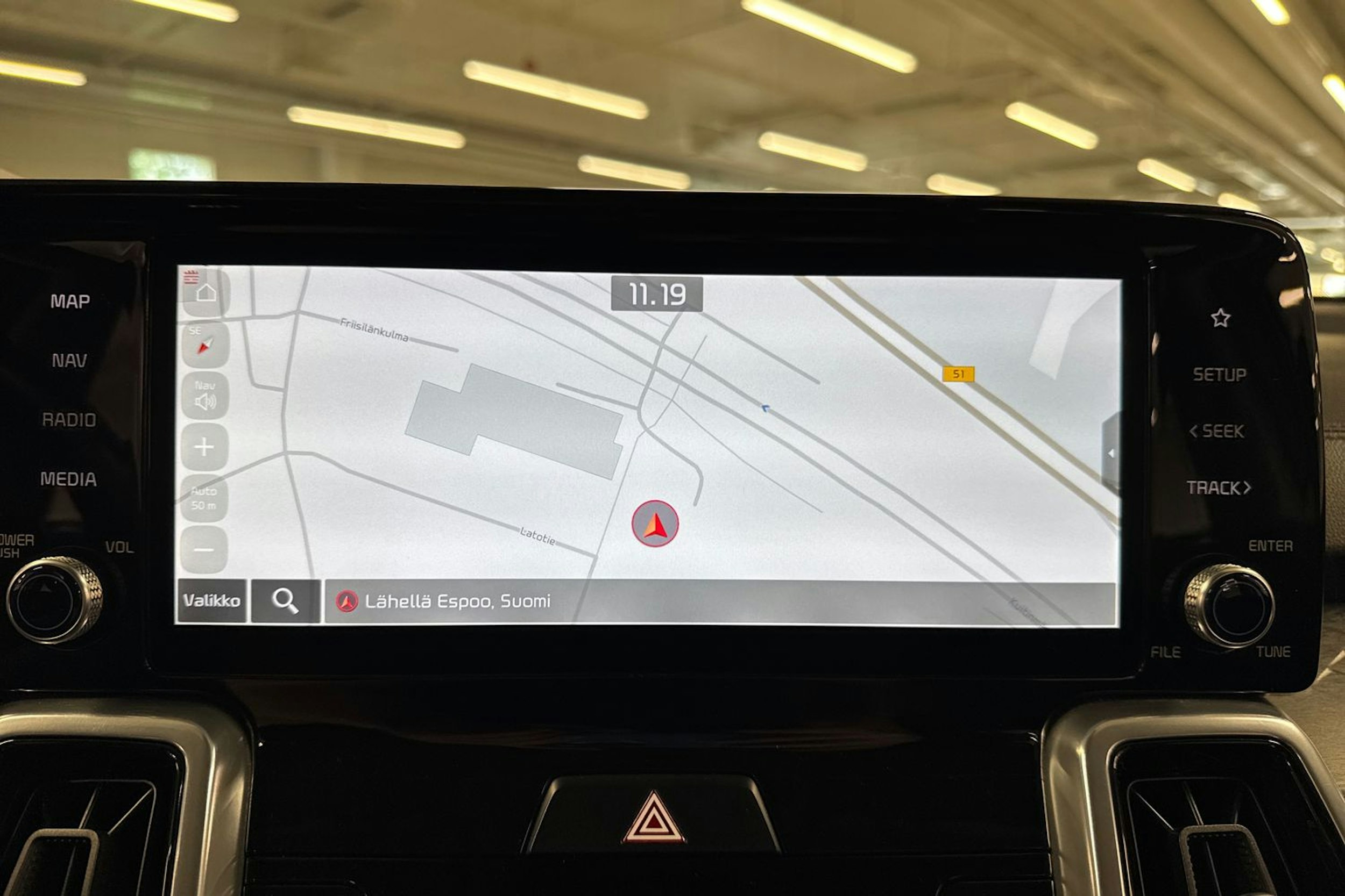 harmaa Kia Sorento 2023 kuva 21.