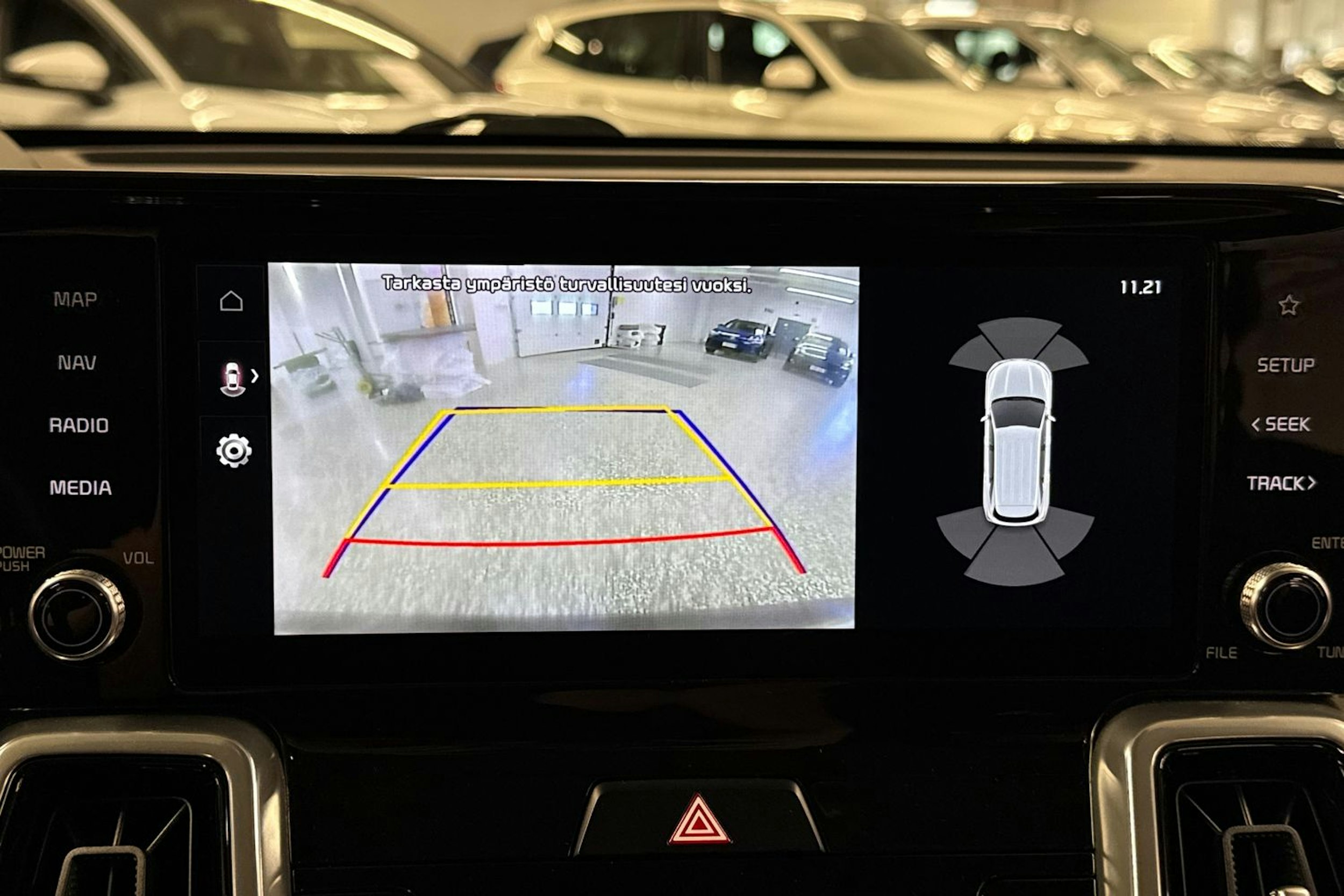 harmaa Kia Sorento 2023 kuva 27.