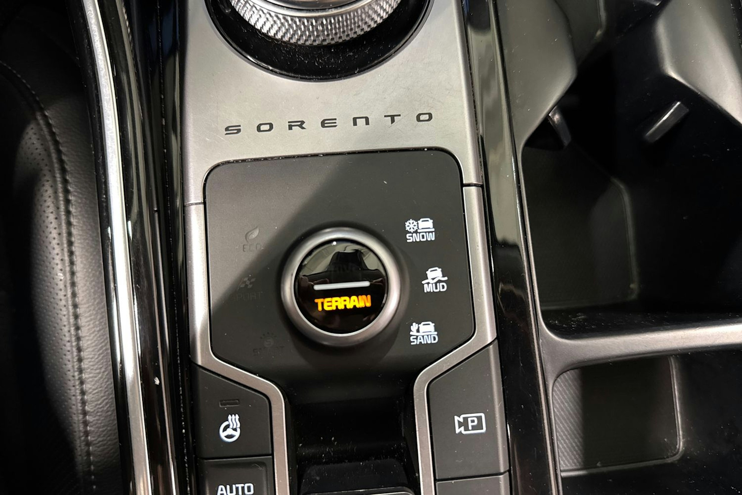 harmaa Kia Sorento 2023 kuva 28.