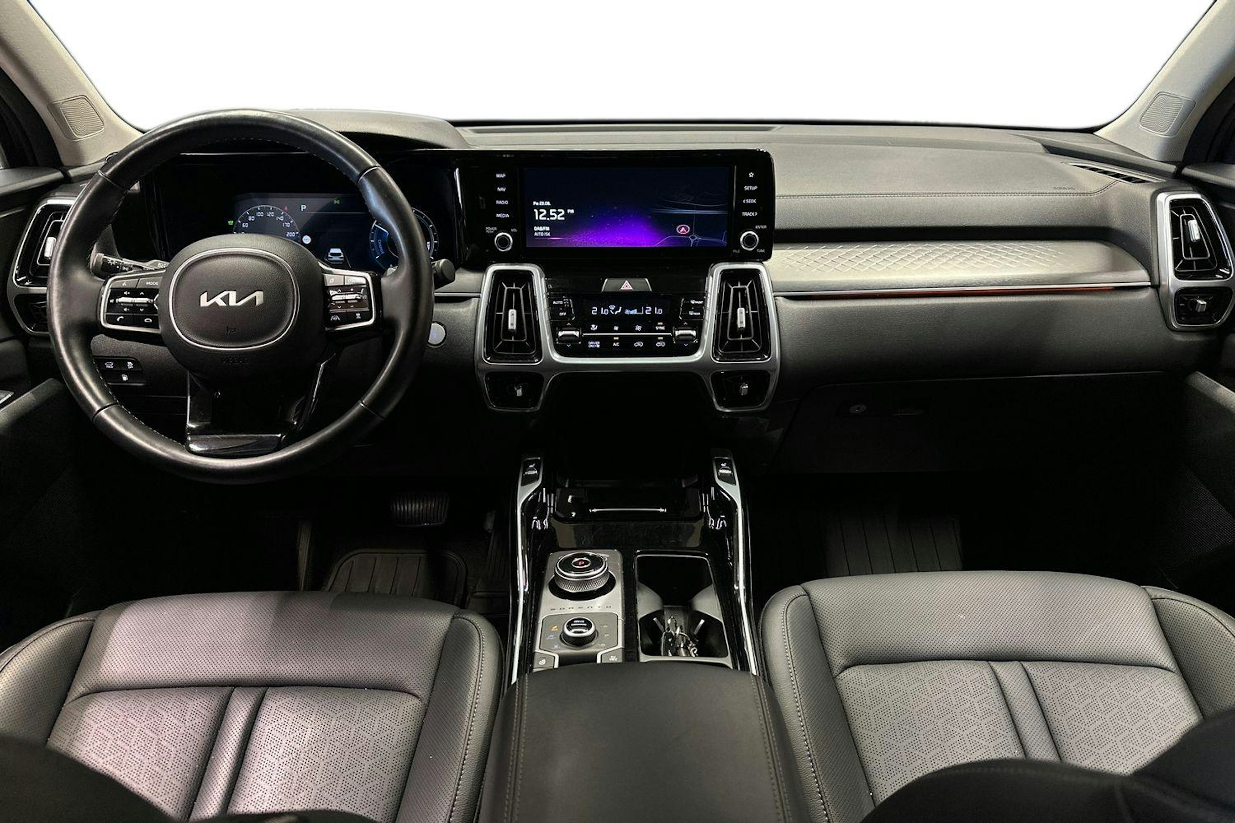 musta Kia Sorento 2023 kuva 9.