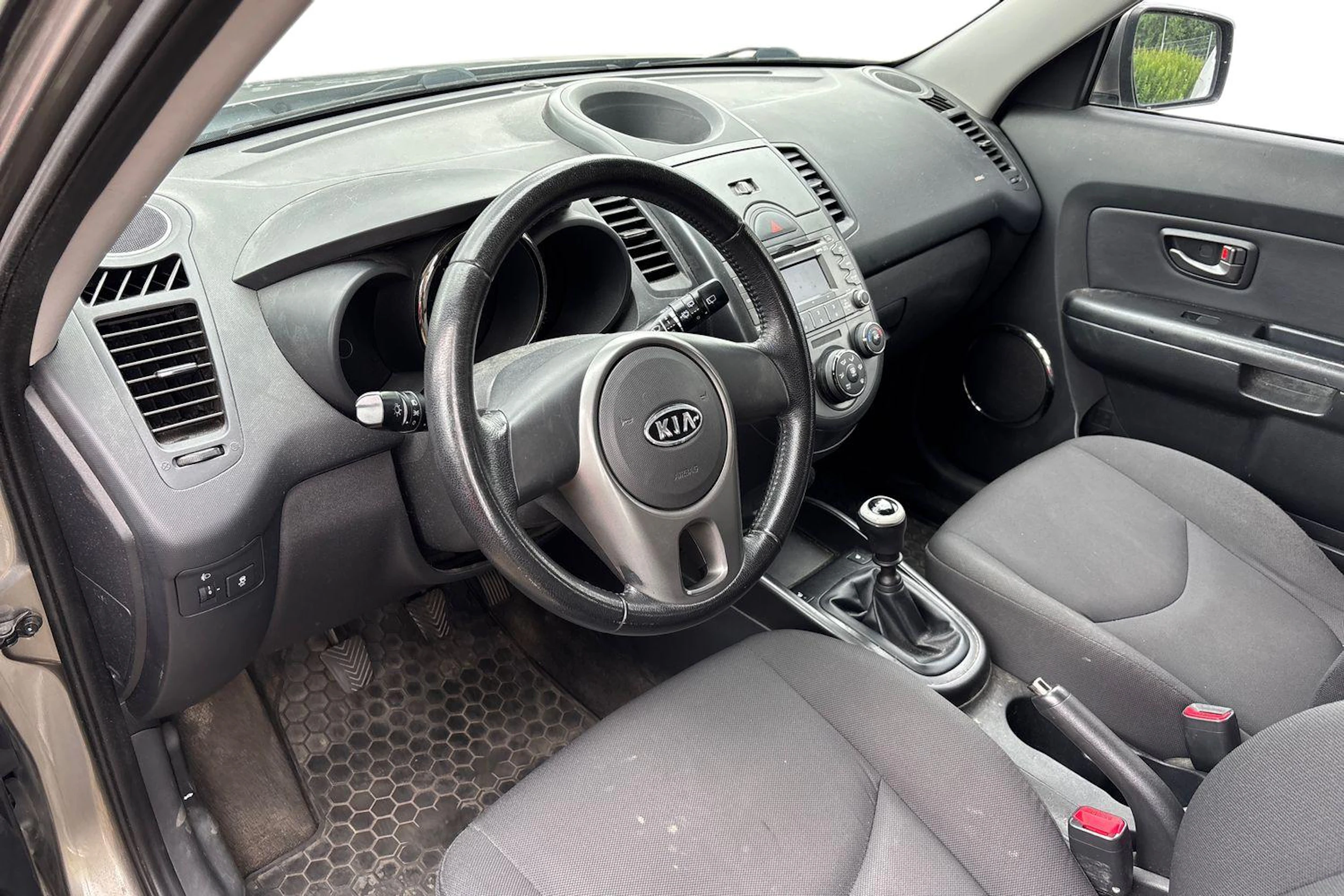 harmaa Kia Soul 2010 kuva 3.