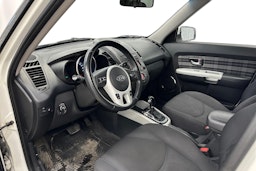valkoinen Kia Soul 2012 kuva 7.