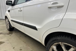 valkoinen Kia Soul 2012 kuva 21.