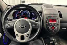 valkoinen Kia Soul 2012 kuva 25.