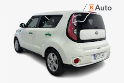 Valkoinen Kia Soul 2019 kuva 2.