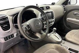 Valkoinen Kia Soul 2019 kuva 6.