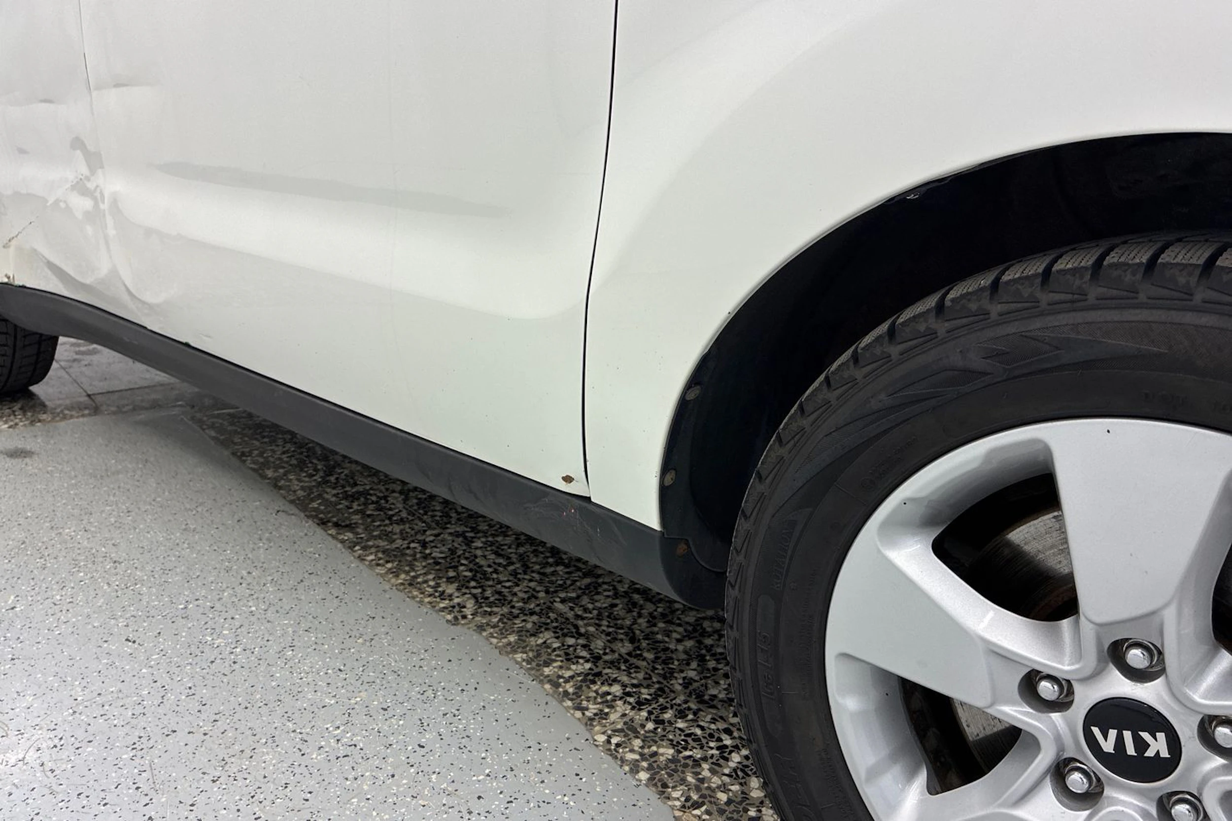 Valkoinen Kia Soul 2019 kuva 13.
