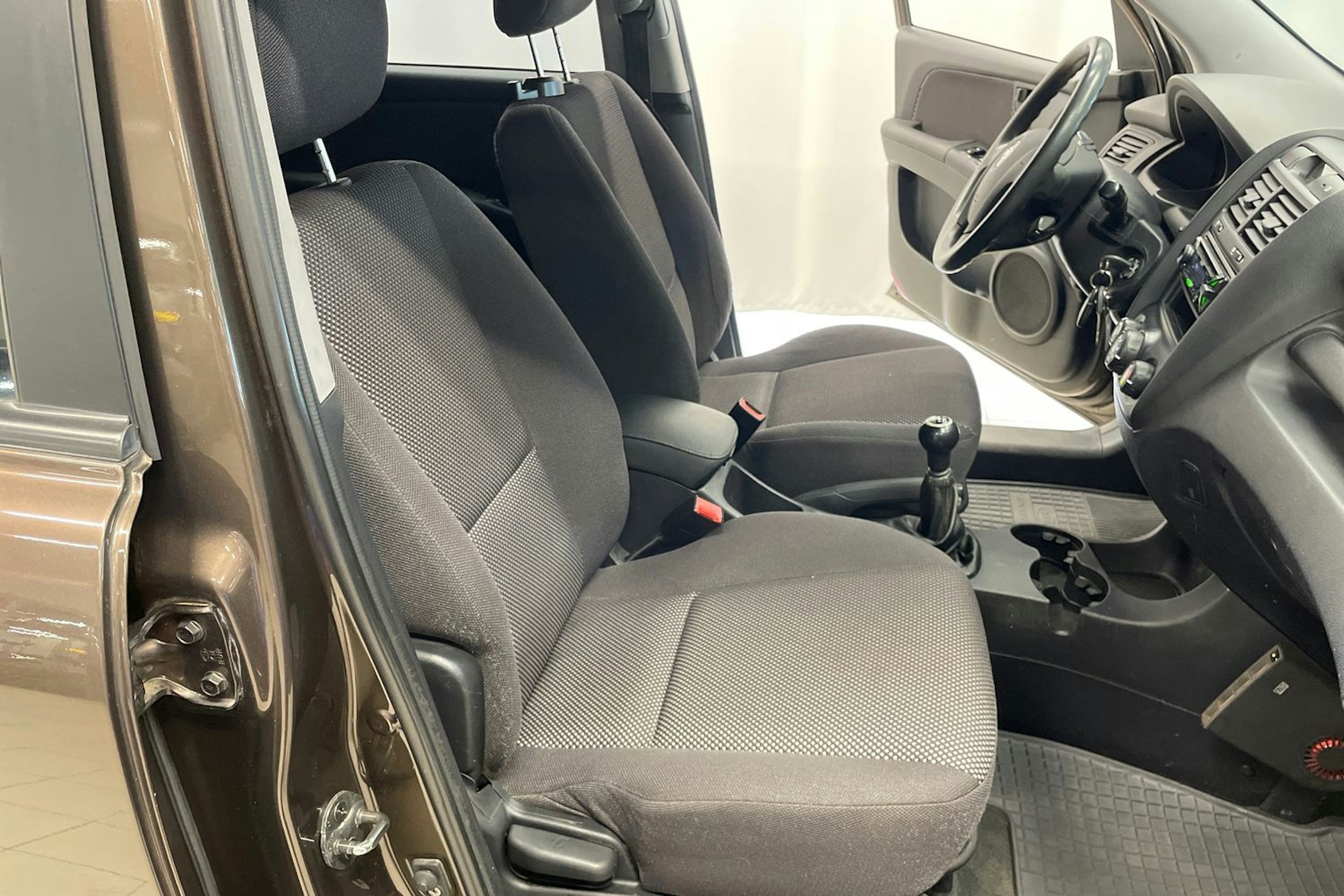 Ruskea (beige) Kia Sportage 2007 kuva 21.