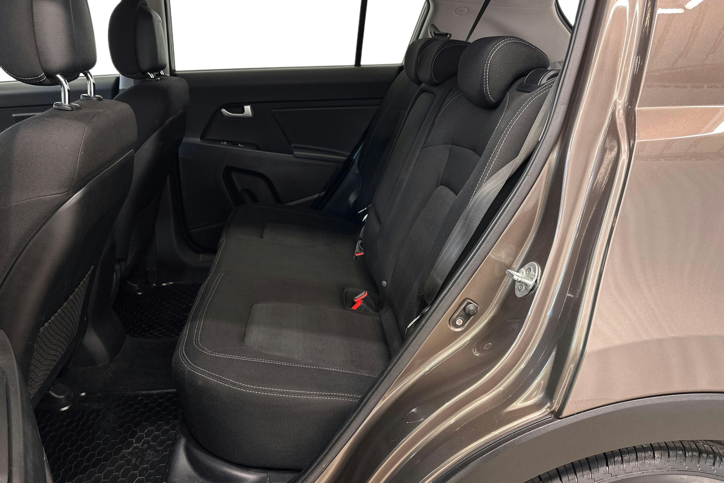 met. ruskea (beige) Kia Sportage 2011 kuva 10.