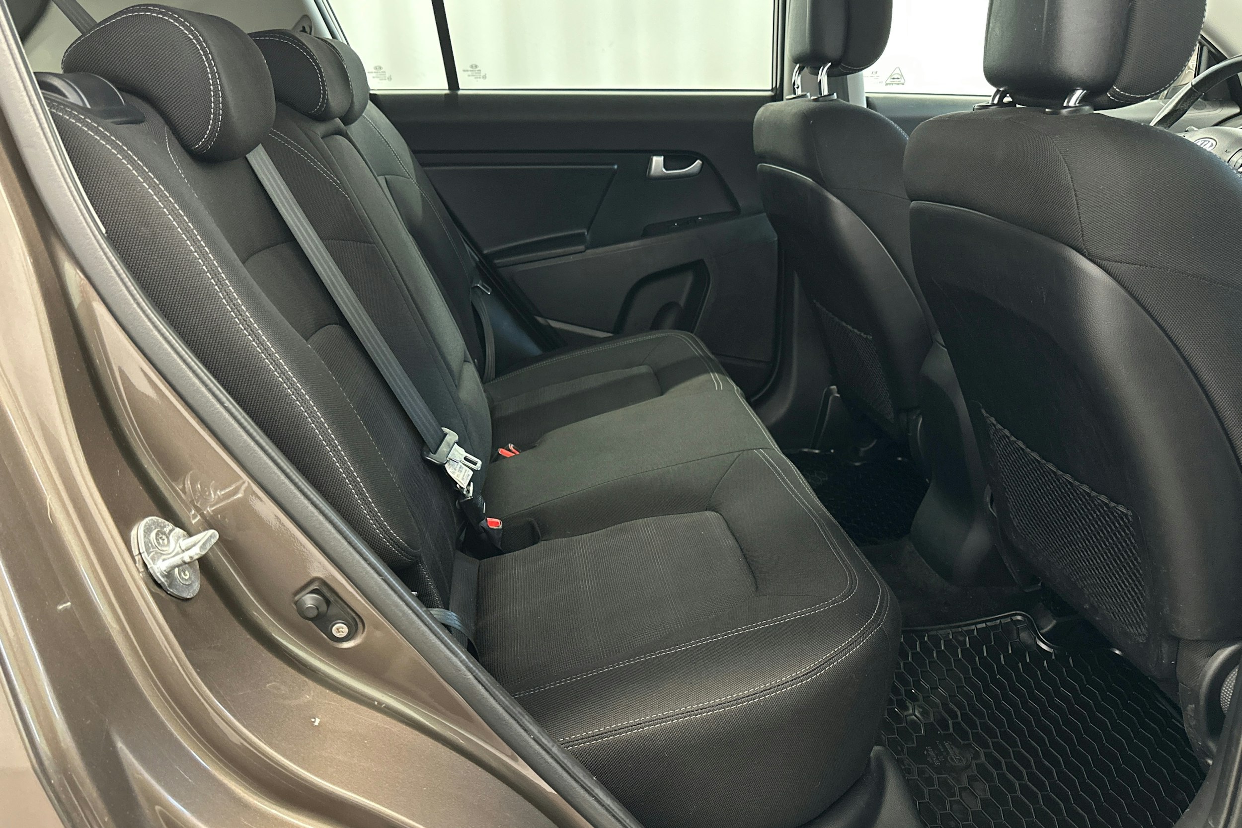 met. ruskea (beige) Kia Sportage 2011 kuva 16.
