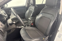 valkoinen Kia Sportage 2011 kuva 16.