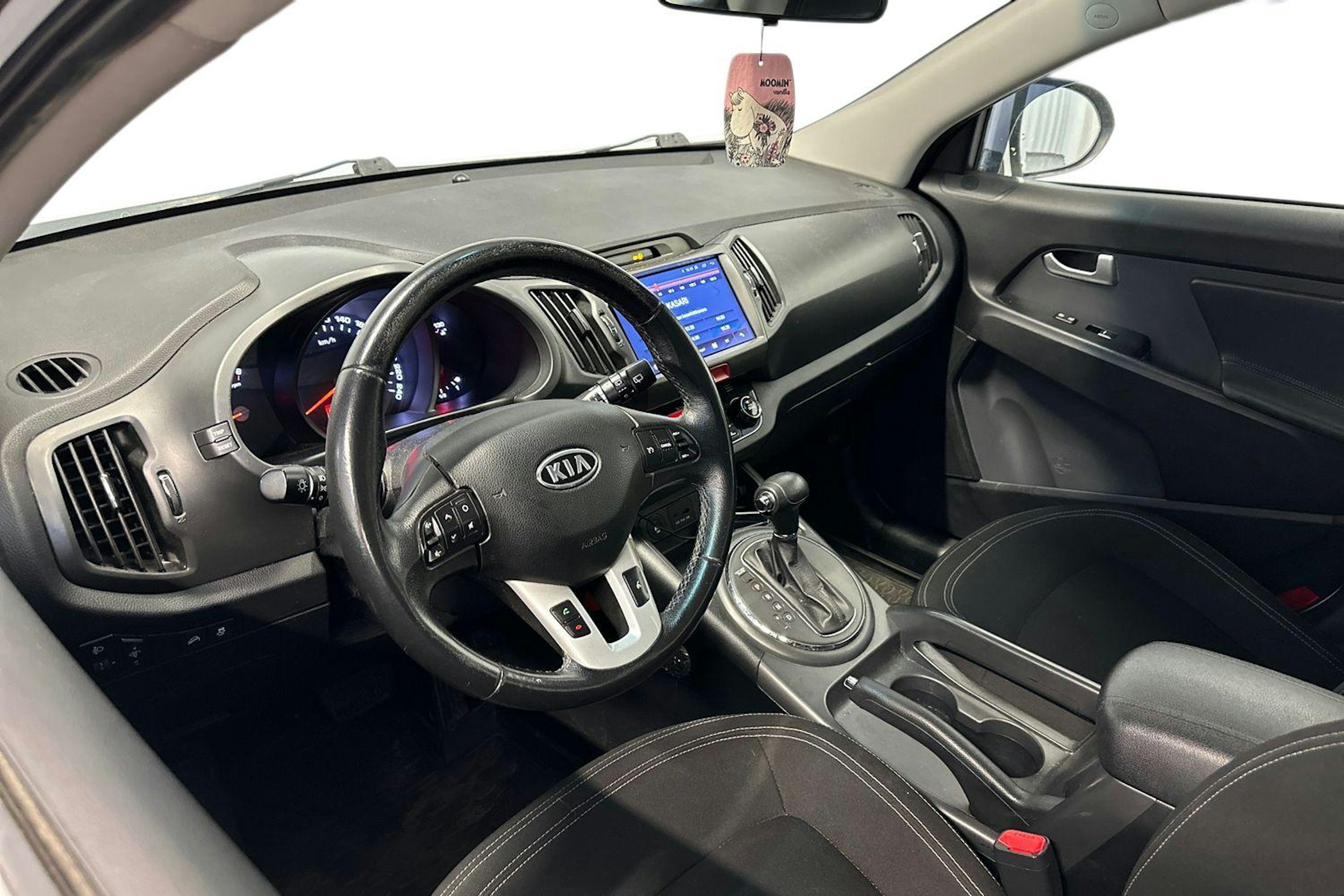 valkoinen Kia Sportage 2011 kuva 3.