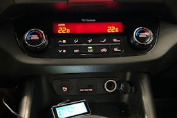 valkoinen Kia Sportage 2011 kuva 13.