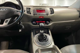 musta Kia Sportage 2011 kuva 20.