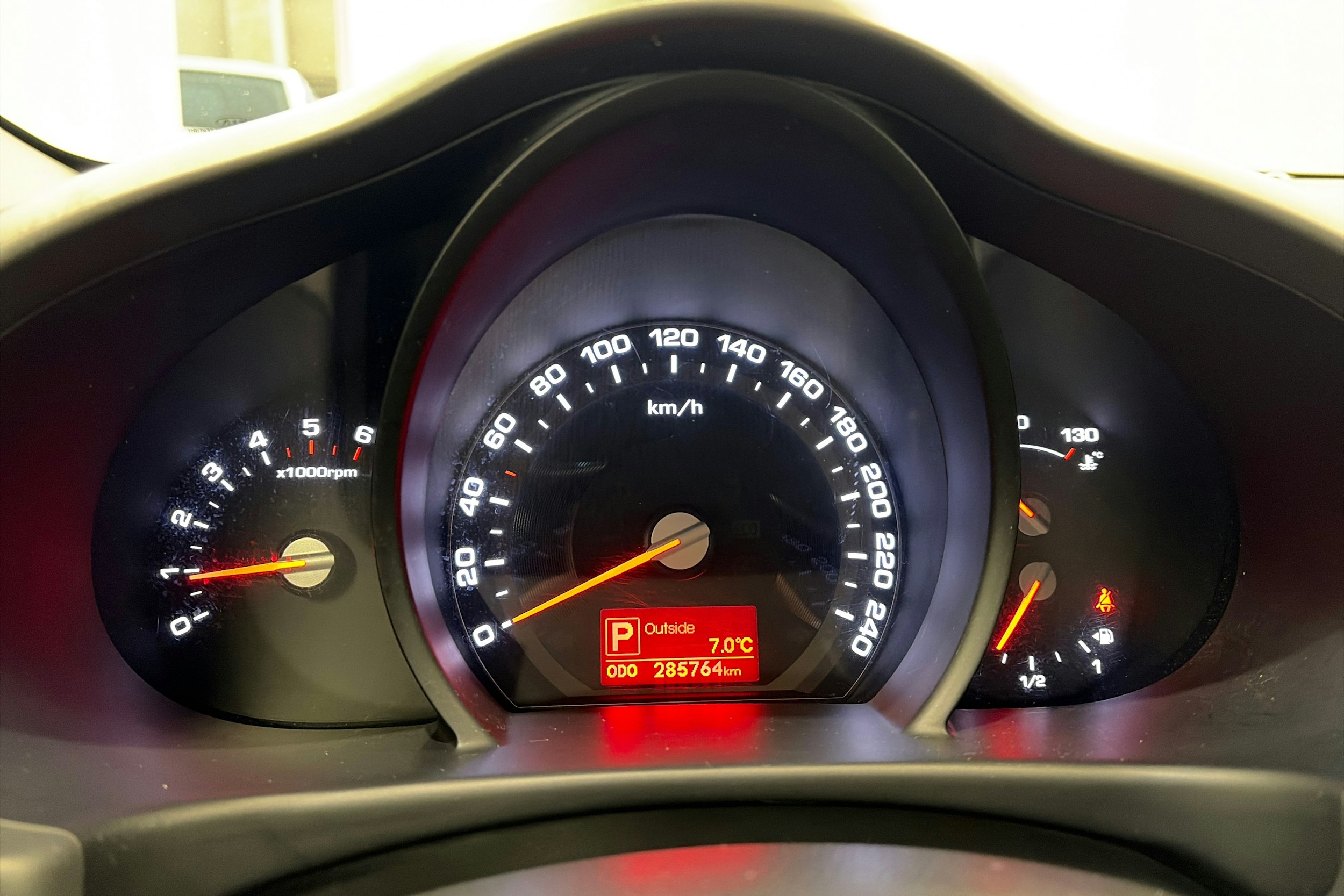 valkoinen Kia Sportage 2012 kuva 16.