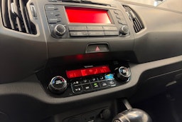 valkoinen Kia Sportage 2012 kuva 17.