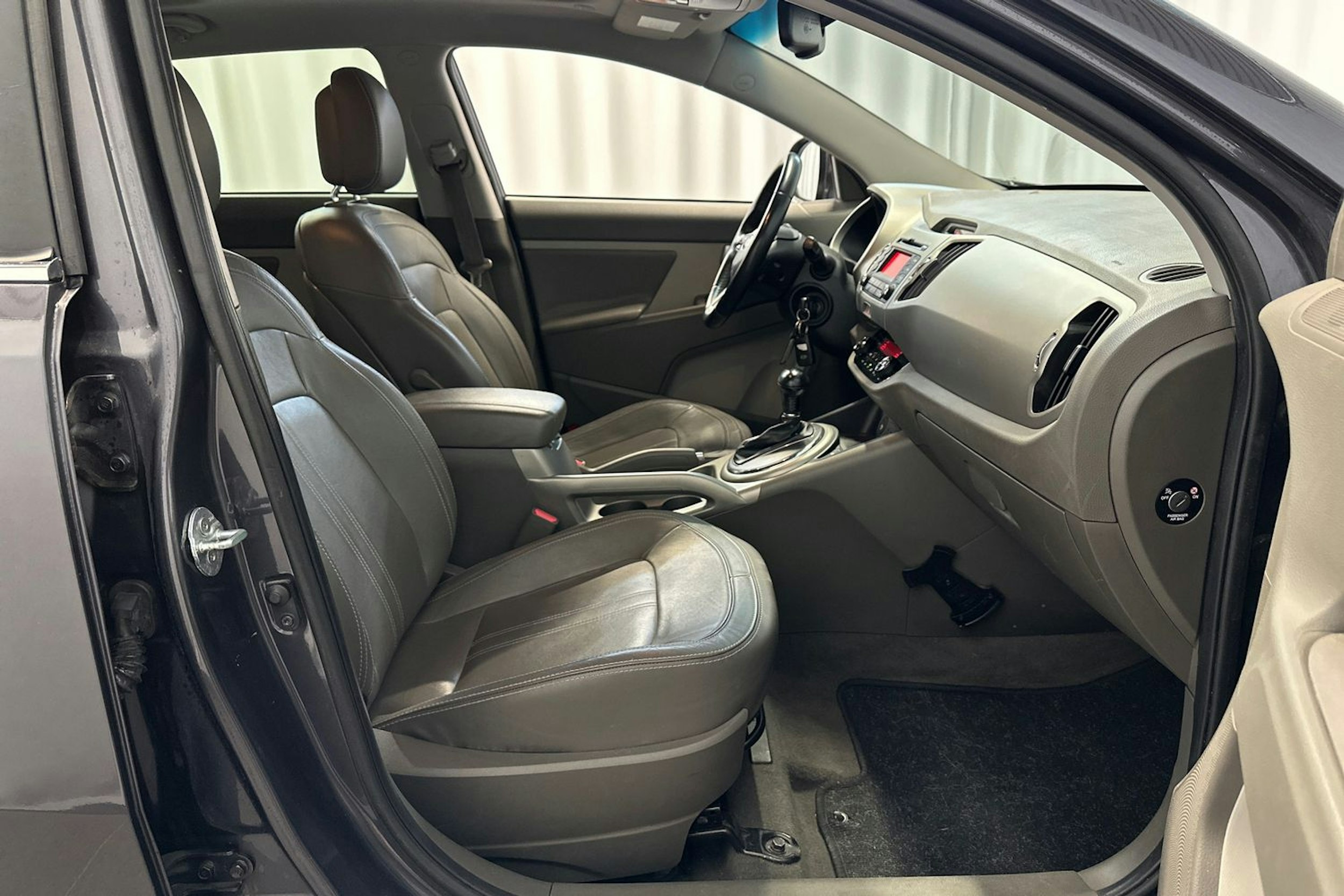 harmaa Kia Sportage 2013 kuva 13.