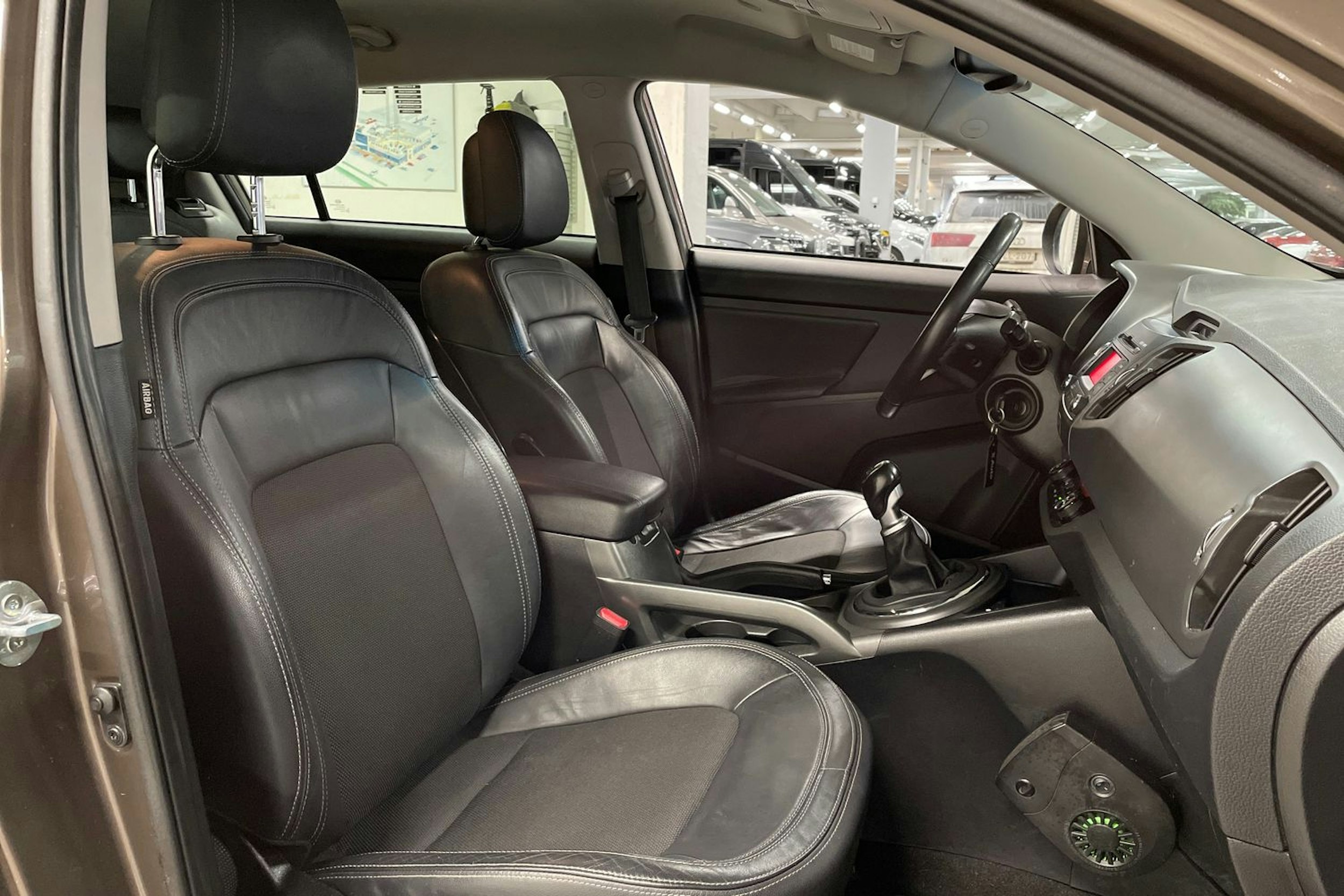 ruskea (beige) Kia Sportage 2013 kuva 23.