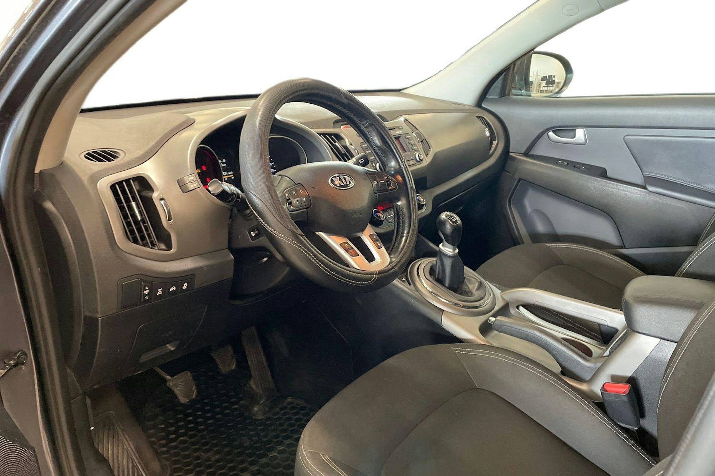 harmaa Kia Sportage 2014 kuva 6.