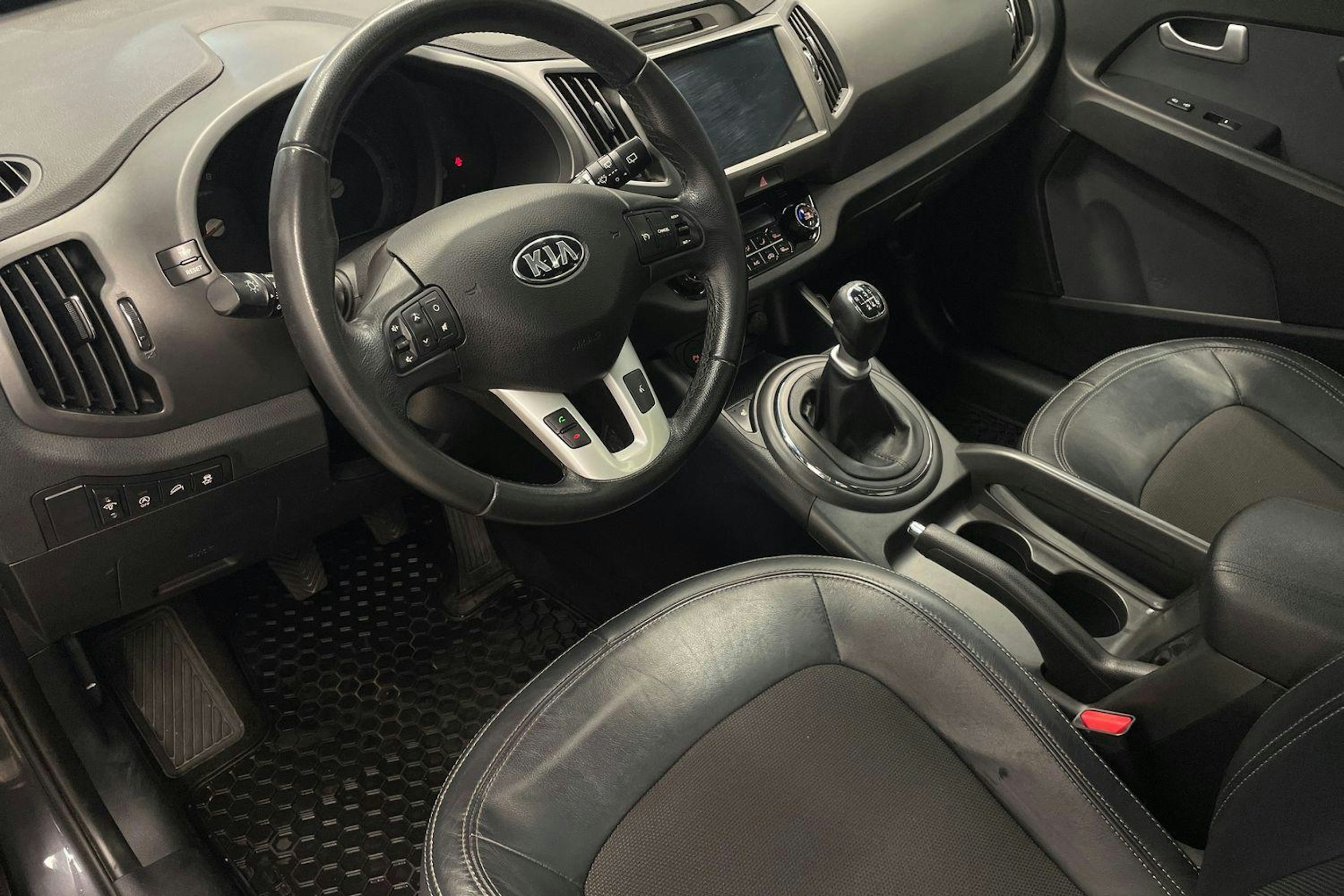 harmaa Kia Sportage 2014 kuva 7.
