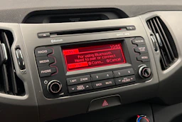 oranssi Kia Sportage 2014 kuva 23.