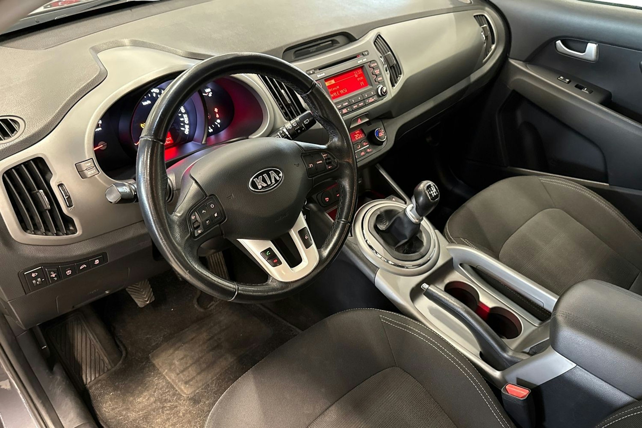 harmaa Kia Sportage 2015 kuva 7.