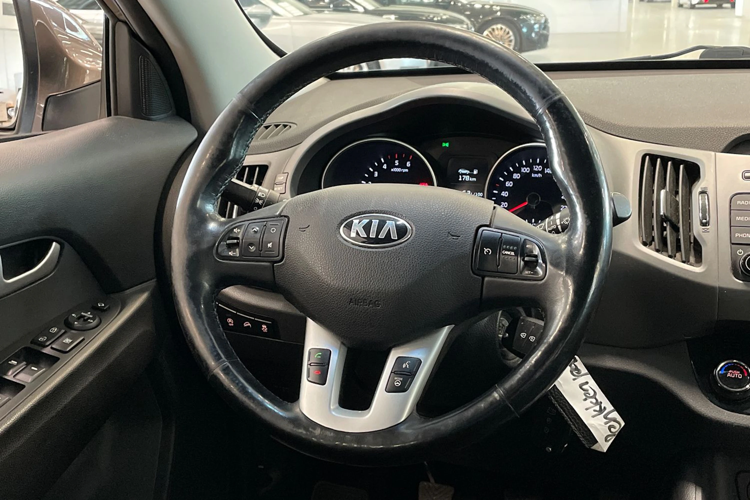 met. ruskea (beige) Kia Sportage 2015 kuva 12.