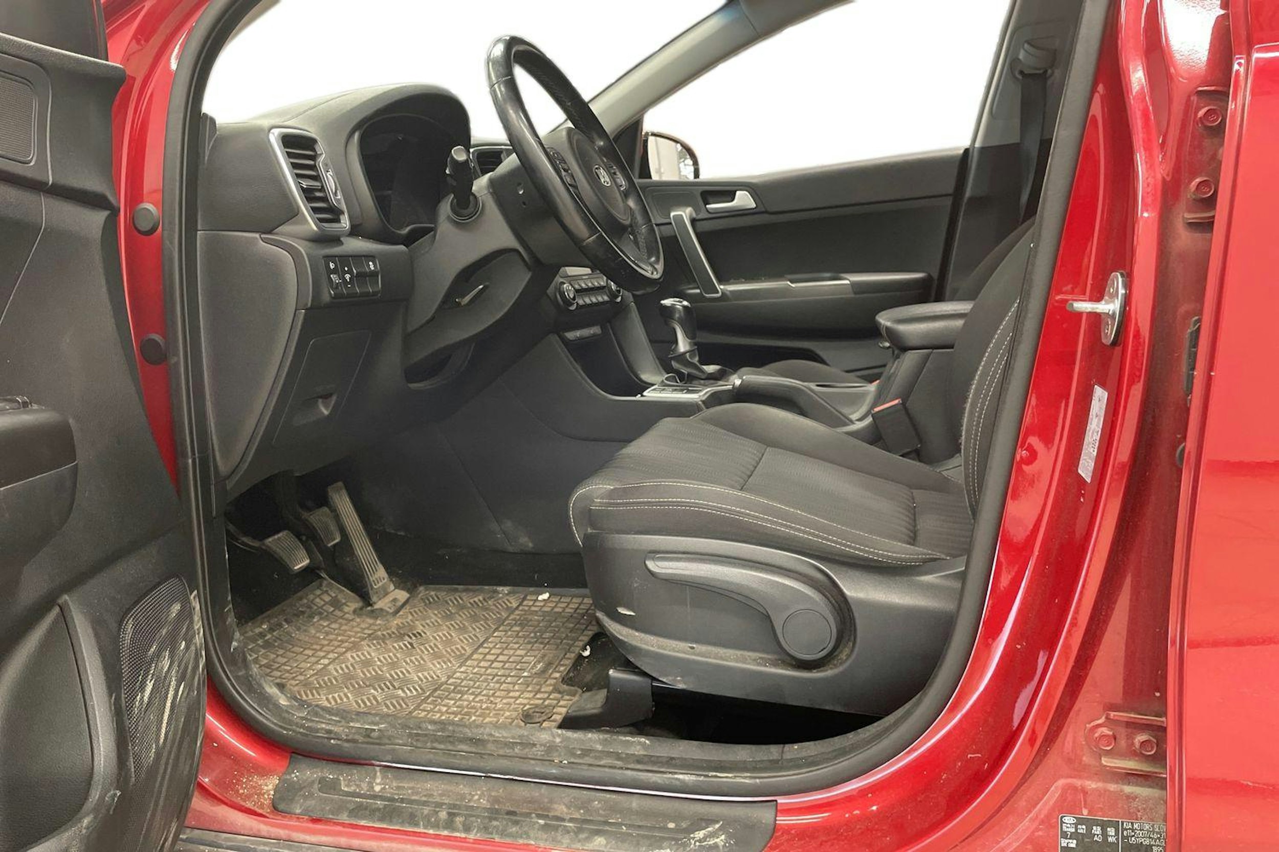 Punainen Kia Sportage 2016 kuva 3.