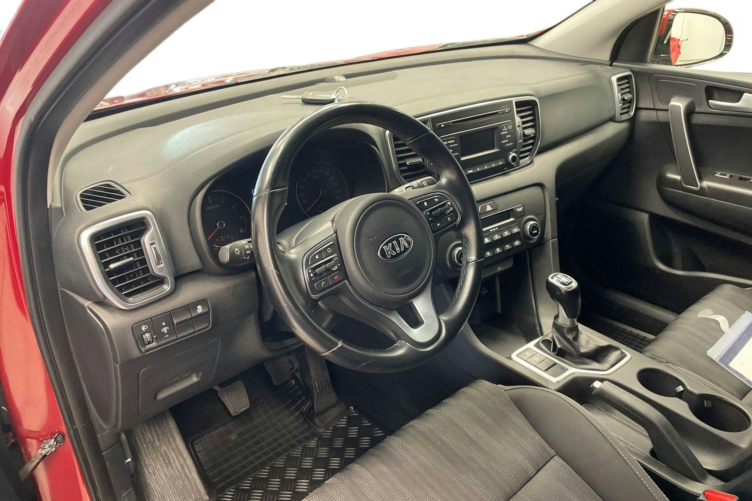 Punainen Kia Sportage 2016 kuva 7.