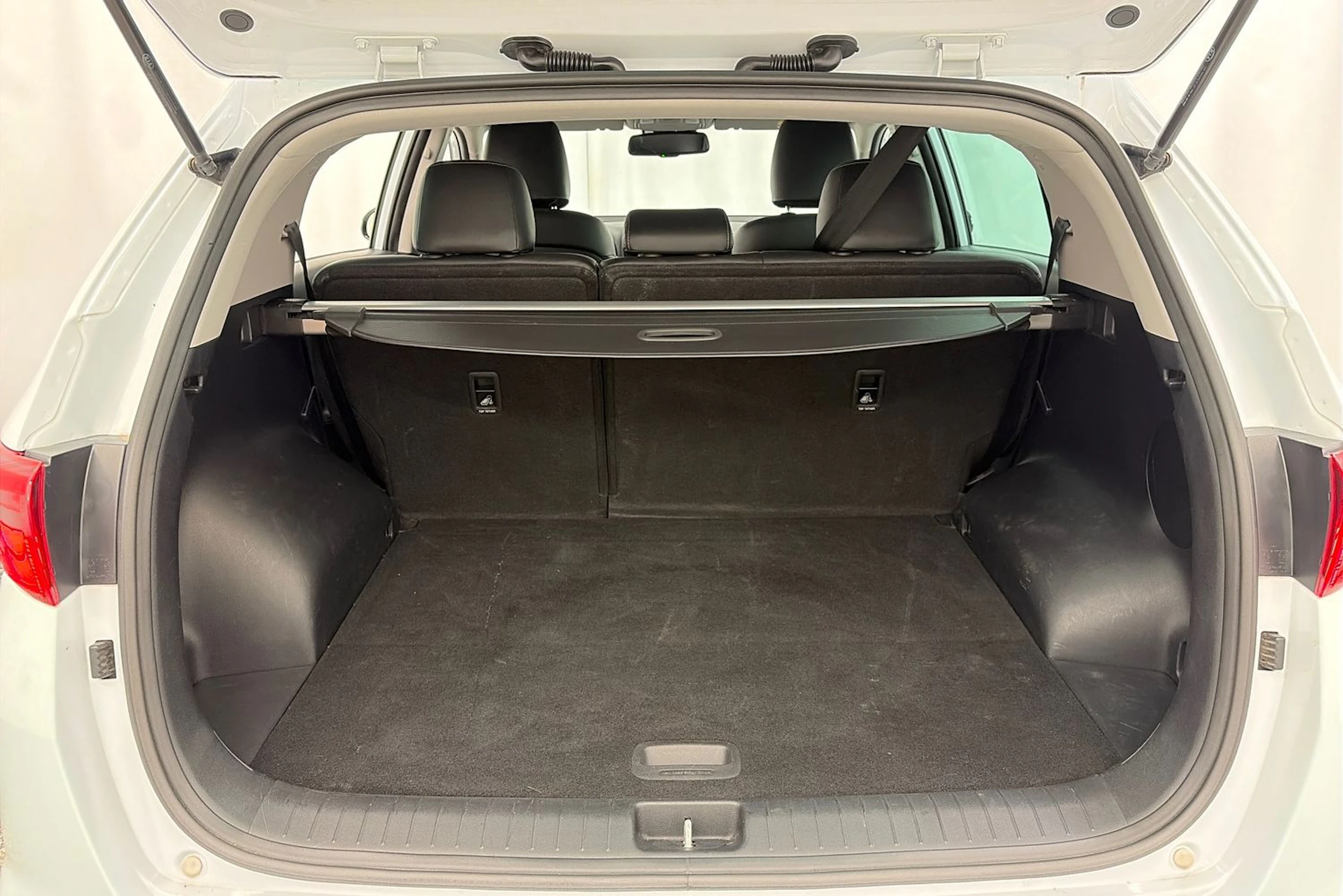 valkoinen Kia Sportage 2016 kuva 10.
