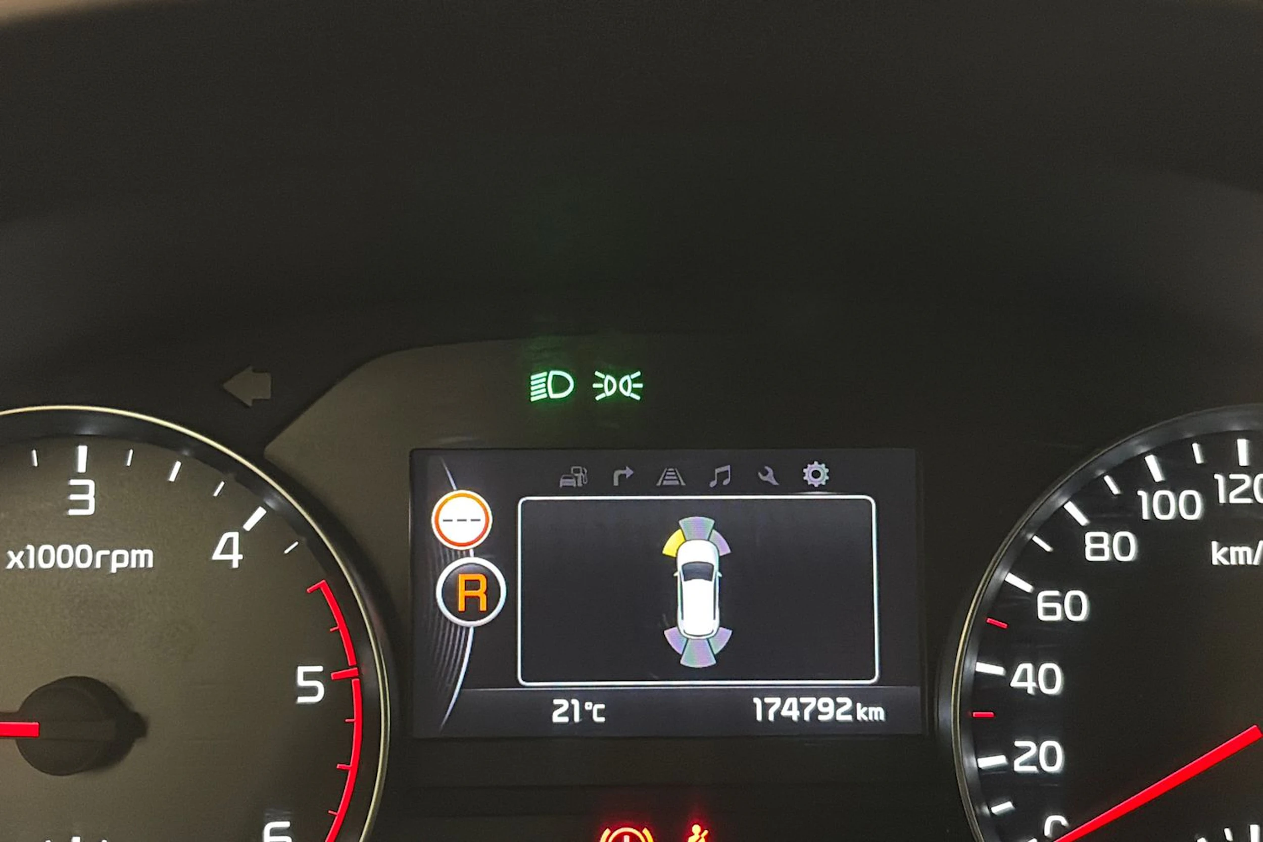 valkoinen Kia Sportage 2016 kuva 17.