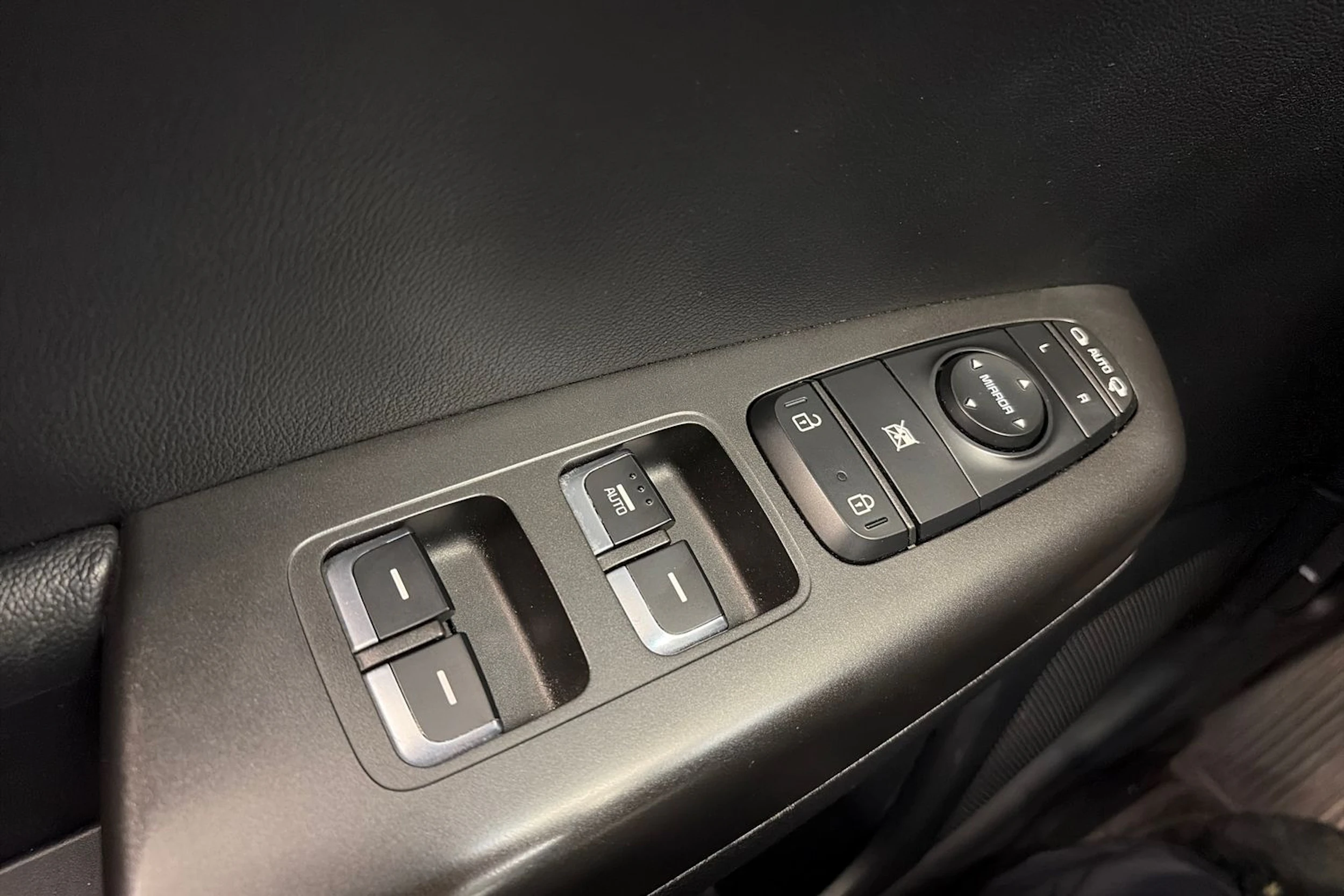 valkoinen Kia Sportage 2016 kuva 22.
