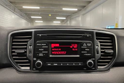 musta Kia Sportage 2016 kuva 14.