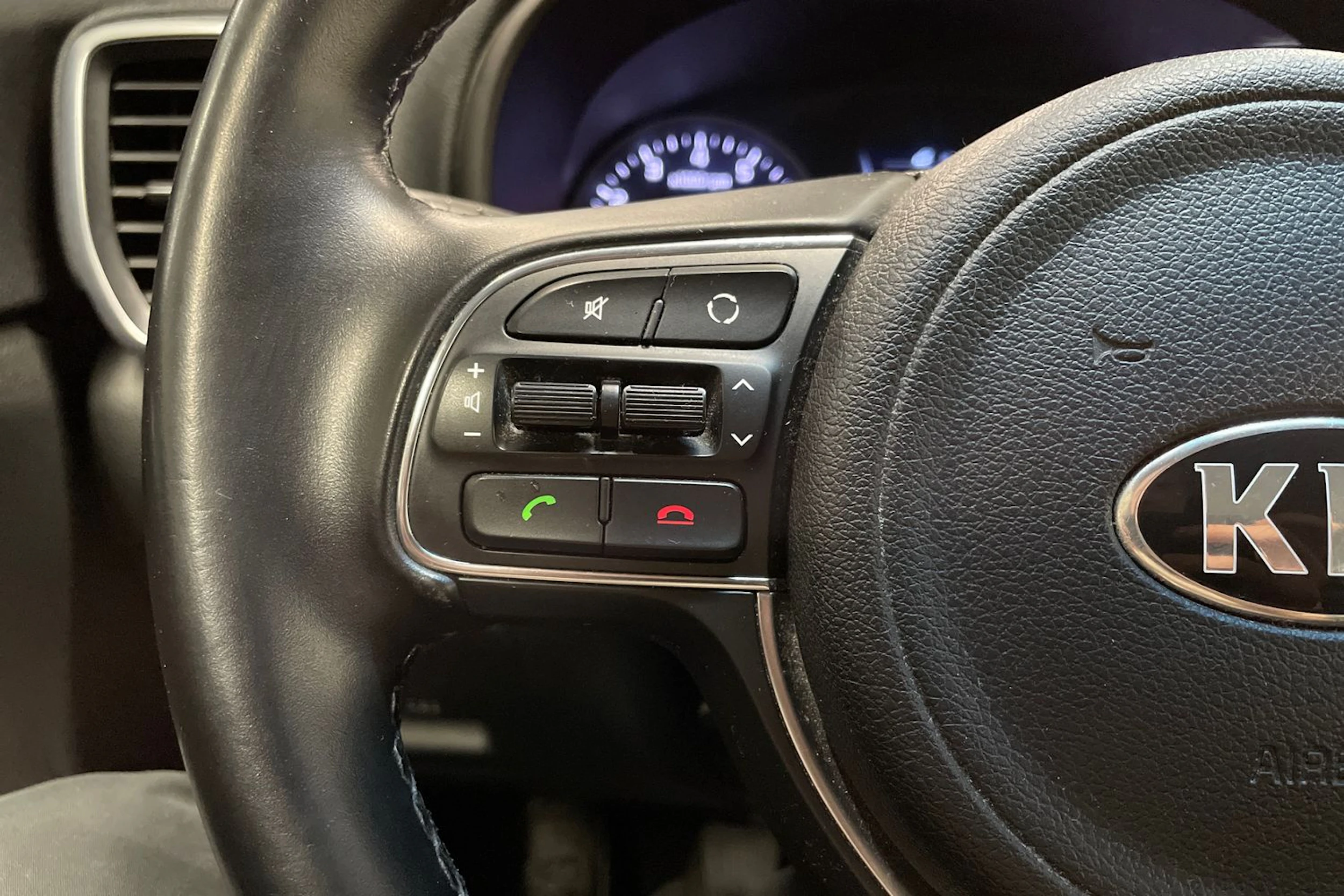 musta Kia Sportage 2016 kuva 17.