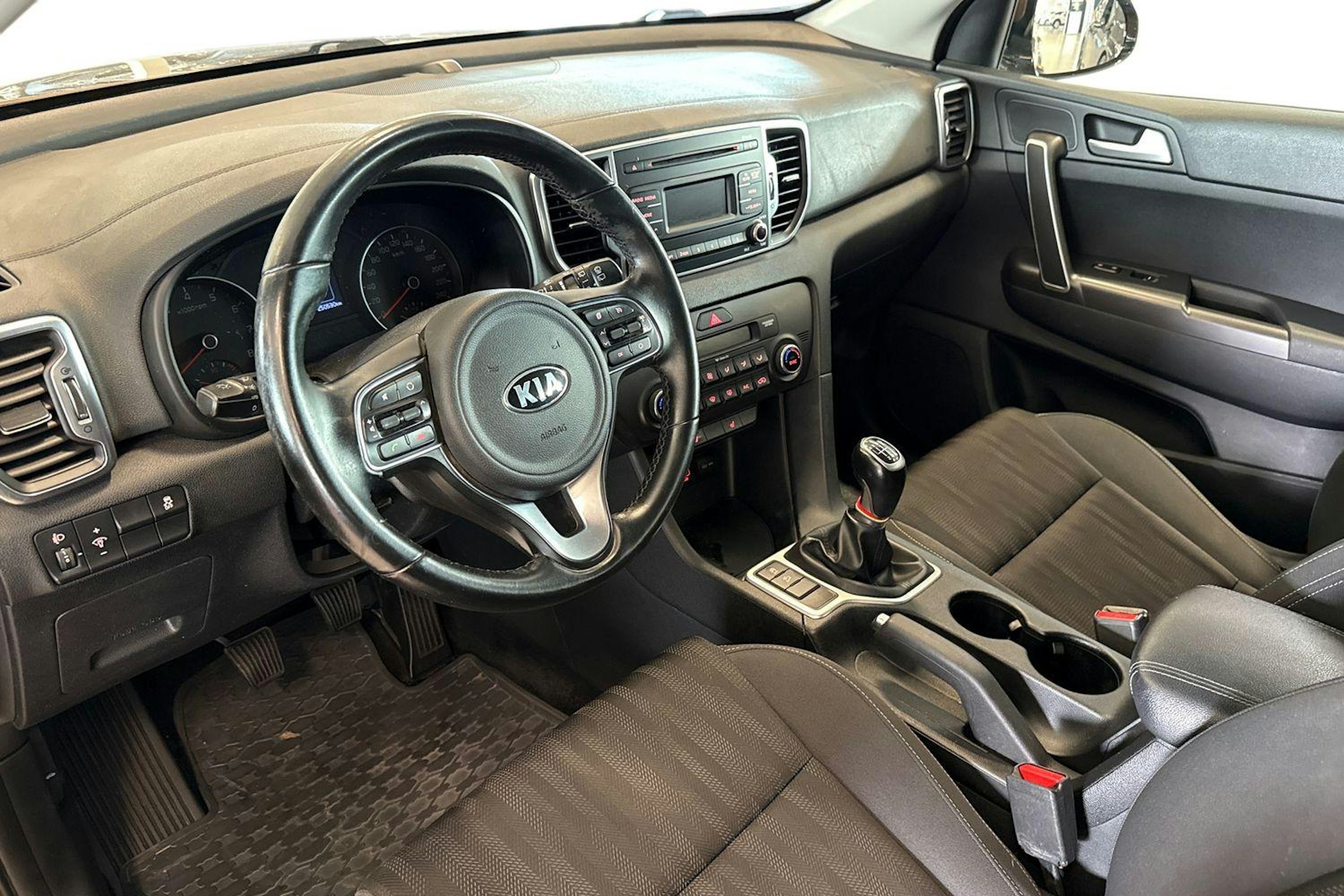 ruskea (beige) Kia Sportage 2016 kuva 7.